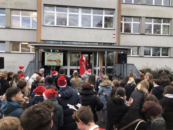 [Bitte einen Namen eingeben]